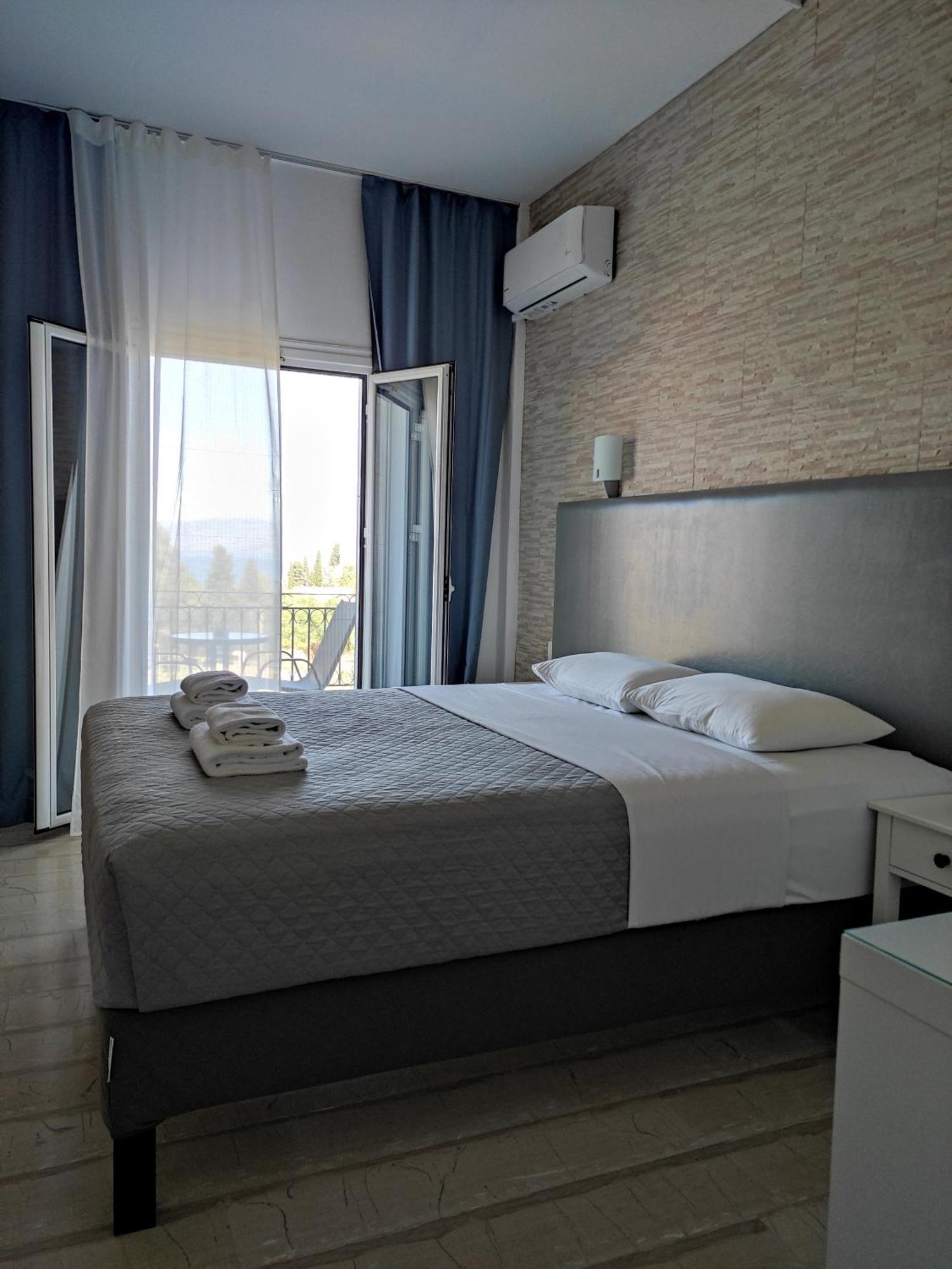 Tina Hotel Dassia  Dış mekan fotoğraf